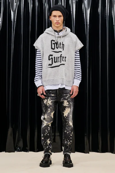 Look 10